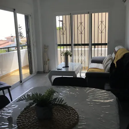 Apartment Moderne Pour 6 Adultes Benalmadena