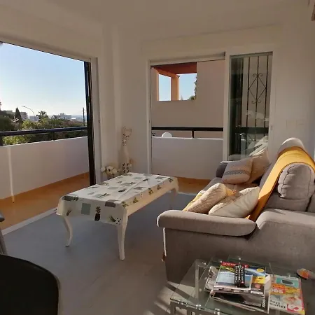 Moderne Pour 6 Adultes